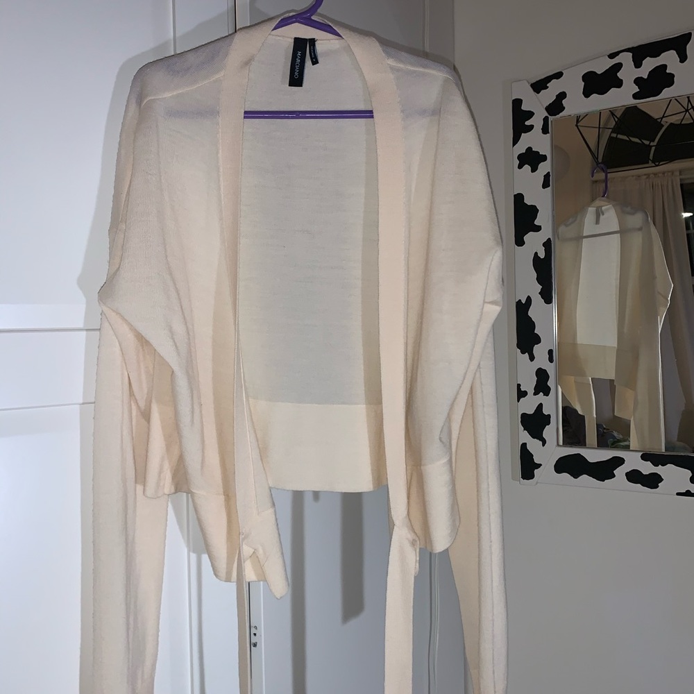 cream wrap top